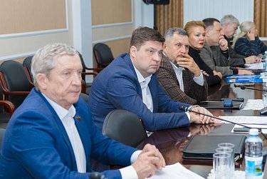 Дата заседания Законодательного Собрания изменилась 